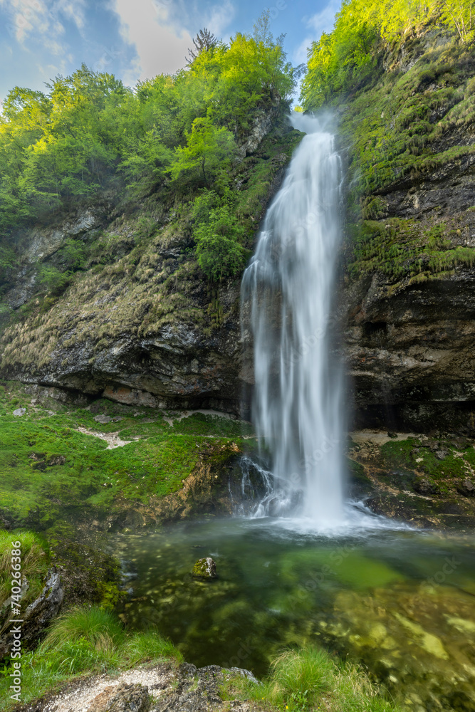 Goriuda waterfall (Fontanon di Goriuda), Valle Raccolana, Friuli Venezia Giulia, Italy