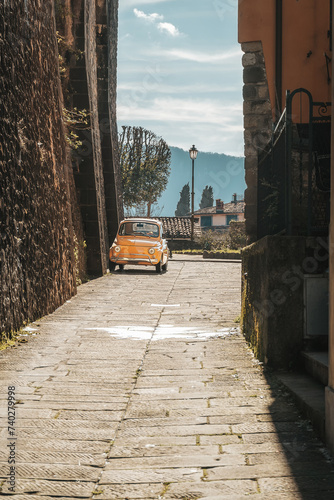 Bild auf Leinwand The town of Barga in the Apulian Alps