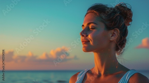 Femme profitant des derniers rayons du soleil sur l'océan » IA générative photo