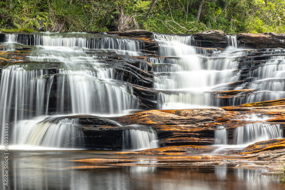 Fototapeta premium cachoeira no distrito de Cocais, na cidade de Barão de Cocais, Estado de Minas Gerais, Brasil