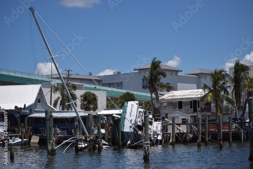 Obraz na płótnie Hurricane Ian Boats Damage Fort Myers Beach w salonie