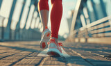 Kobieta uprawiająca jogging, ujecie na buty
