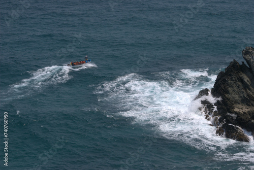 Wallpaper Mural Paisajes marinos,mar embravecido,fuerza de la naturaleza. Torontodigital.ca