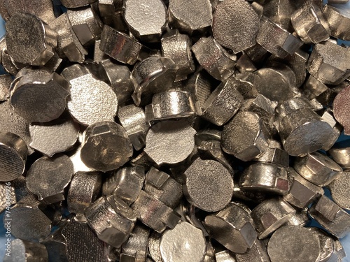 Foto Close-up of cobalt-chromium alloy studs