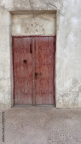 faded red door © Kai Brown