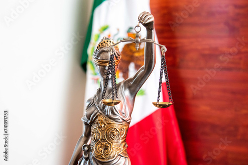 Justicia mexicana photo