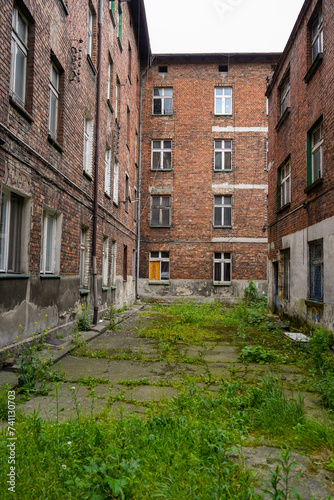 Fototapeta Naklejka Na Ścianę i Meble -  abandoned  bricks buildings in Katowice