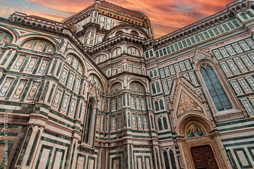 Catedral de Santa María del Fiore (Duomo di Firenze), atardecer, hora dorada, Florencia, Italia