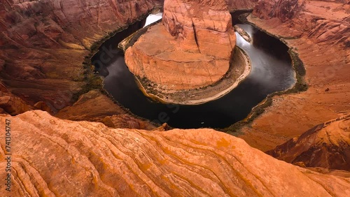 Horseshoe Bend, famous canyon at Colorado River, near Lake Powell, Grand Canyon, Arizona.