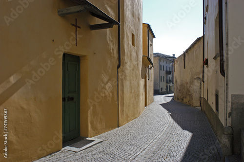 Gasse in Poschiavo, Kanton Graubünden, Schweiz photo