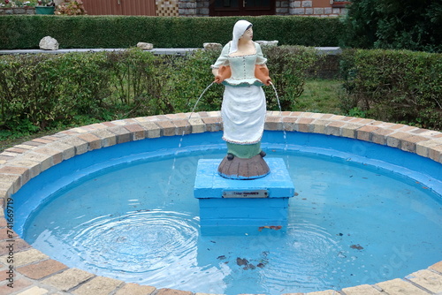 Brunnen in Rohrbach in Thueringen photo