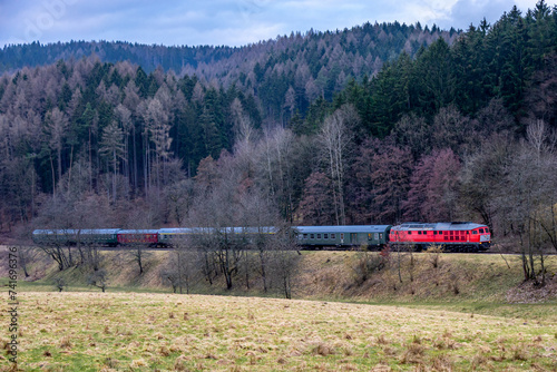 Quadro su tela Der Sonderzug Winterblitz kurz vor der Einfahrt nach Schmalkalden - Thüringen