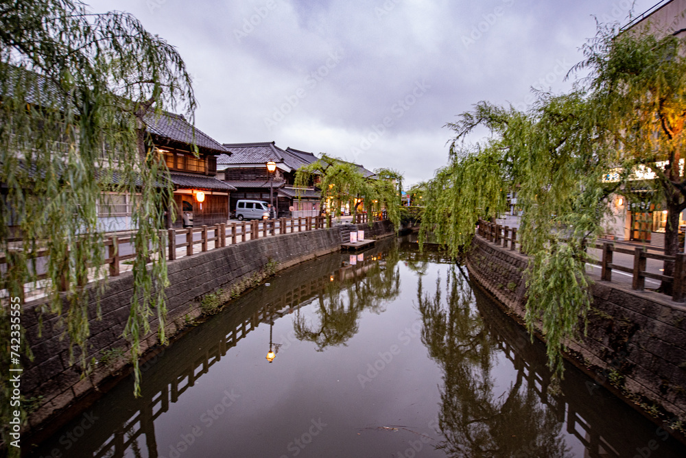 Fototapeta premium 水郷佐原 小野川沿い 小江戸