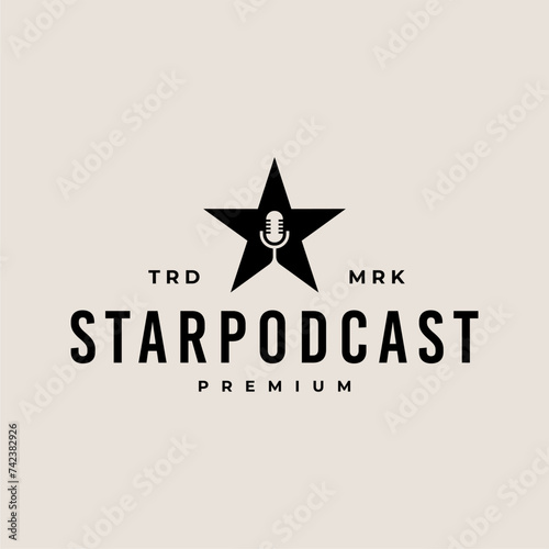 STAR PODCAST MICROPHONE NIGHT VINTAGE HIPSTER LOGO VECTOR ICON ILLUSTRATION