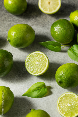 Organic Raw Green Limes