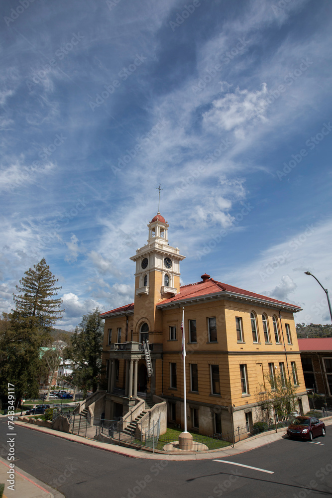 Afternoon view of the historic downtown Touolumne County courthouse in Sonora, California, USA.