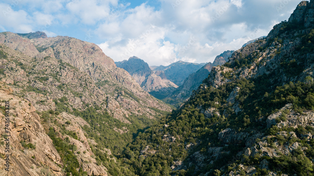 Hike in Bonifatu to the Spasimata footbridge in Corsica Hike in Bonifatu to the Spasimata footbridge in Corsica