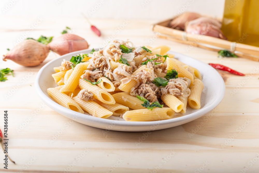 Pasta with tuna and onions, Italian food. Good for lunch or dinner, quick and healthy., Italian food. Good for lunch or dinner, quick and healthy. Pasta with tuna and onions, Italian food. Good for lunch or dinner, quick and healthy., Italian food. Good for lunch or dinner, quick and healthy.
