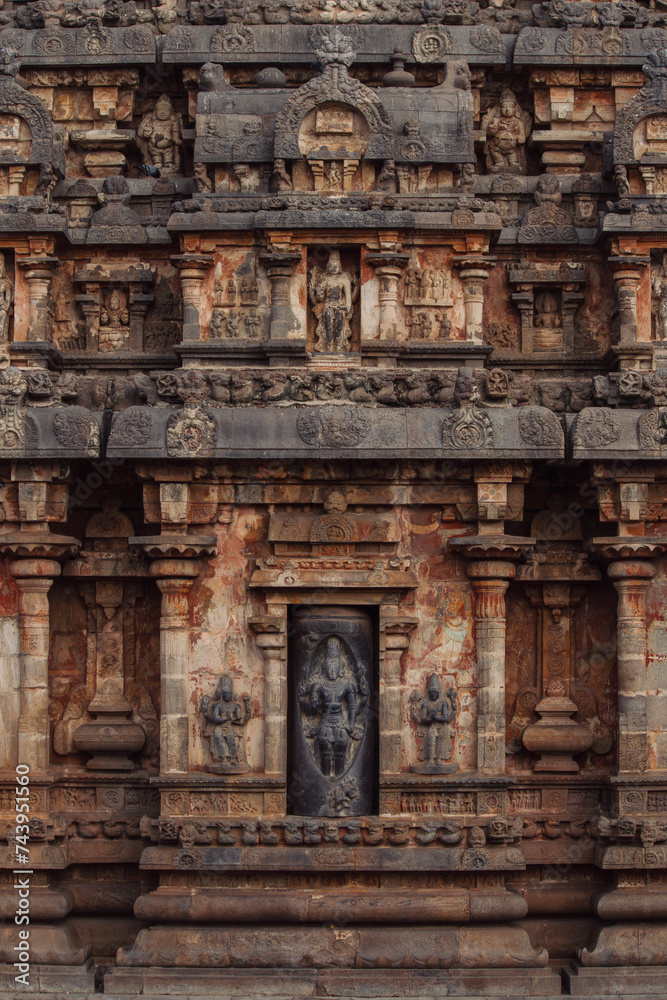 Carvings and sculptures in Airavatesvara Temple, Darasuram, Kumabakonam, Tamil Nadu, India