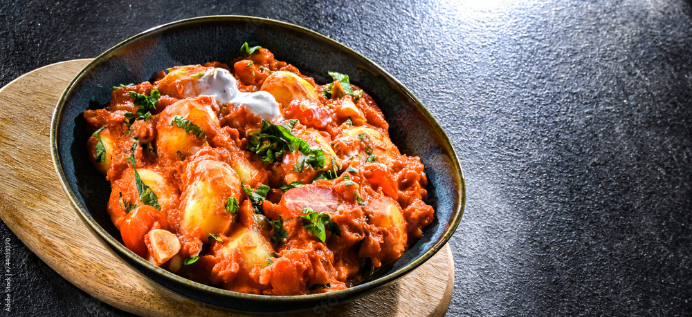 Creamy tomato gnocchi with burrata, basil and garlic Creamy tomato gnocchi with burrata, basil and garlic