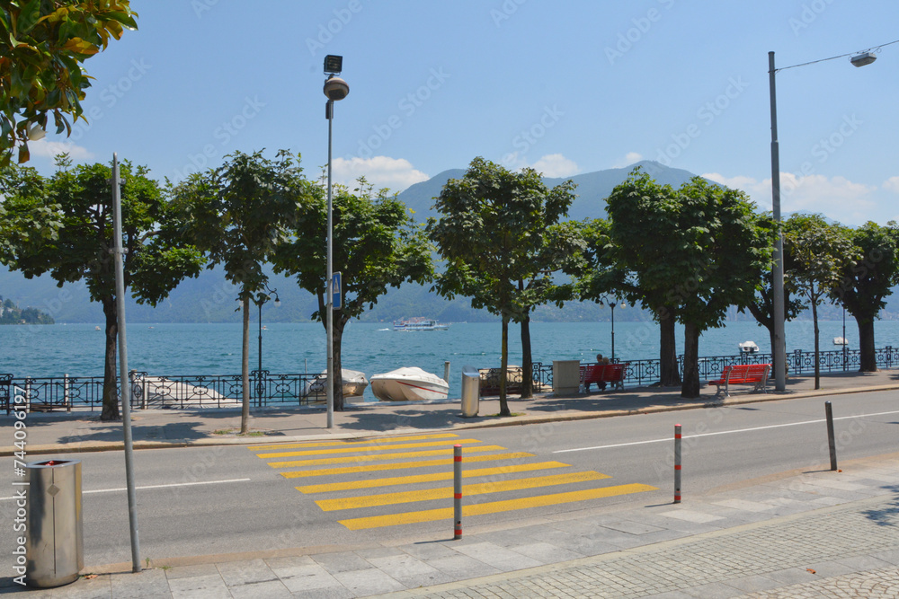 Obraz premium Il lungolago di Lugano in Canton Ticino, Svizzera.