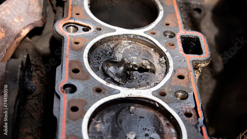 replacement of the engine head gasket