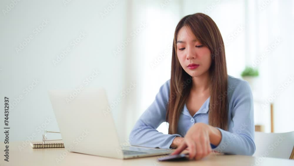 Young asian woman upset, frustrated by problem with work or relationships, feeling despair and anxiety, loneliness, having psychological trouble Young asian woman upset, frustrated by problem with work or relationships, feeling despair and anxiety, loneliness, having psychological trouble