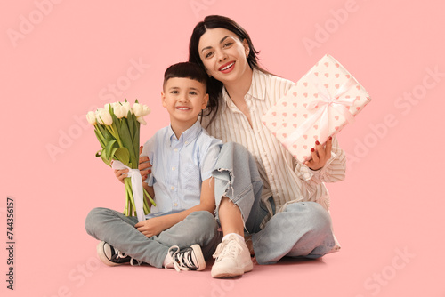 Happy mother and son celebr...