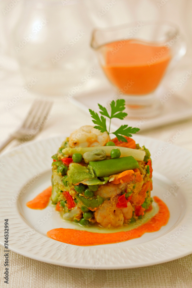 Scrambled vegetable with prawns. Scrambled vegetable with prawns.