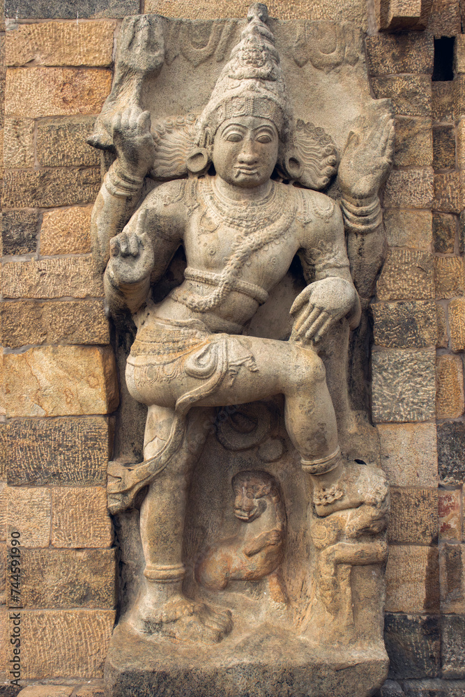 Statue at Brihadisvara Temple, Gangaikonda Cholapuram, Jayankondam, Tamil Nadu, India