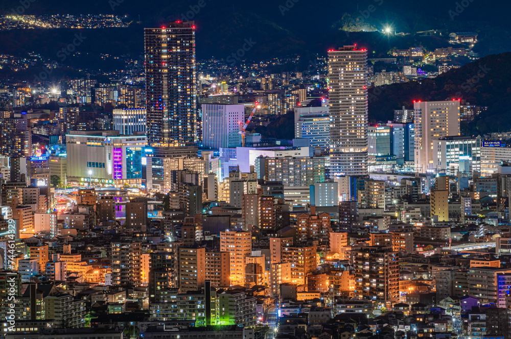 Fototapeta premium 黄金山の展望台から望む広島市の夜景