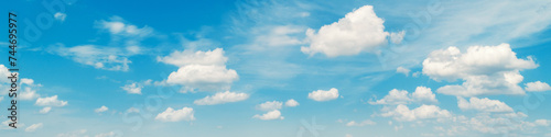 Obraz na płótnie Blue sky with clouds. Cloudy sky background. Horizontal banner w salonie