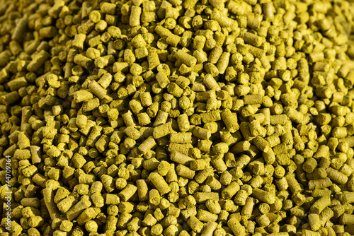 overview of hop pellets