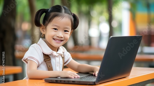 Thai Children Embrace Online Learning for a Productive Education Experience © Usablestores