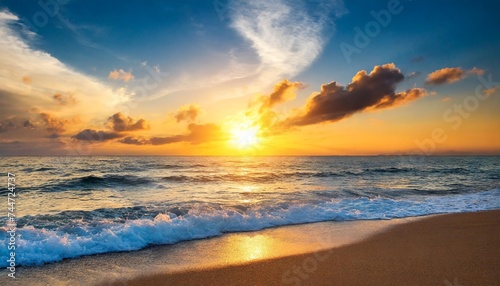 sun and sea sunset background © Deven