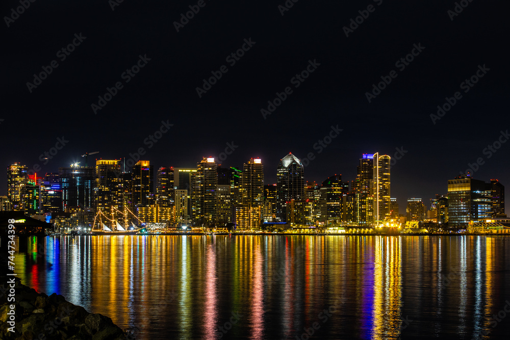 Fototapeta premium san diego skyline night harbor 