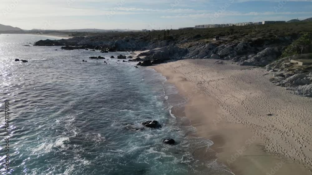 Toma de la playa y el océano