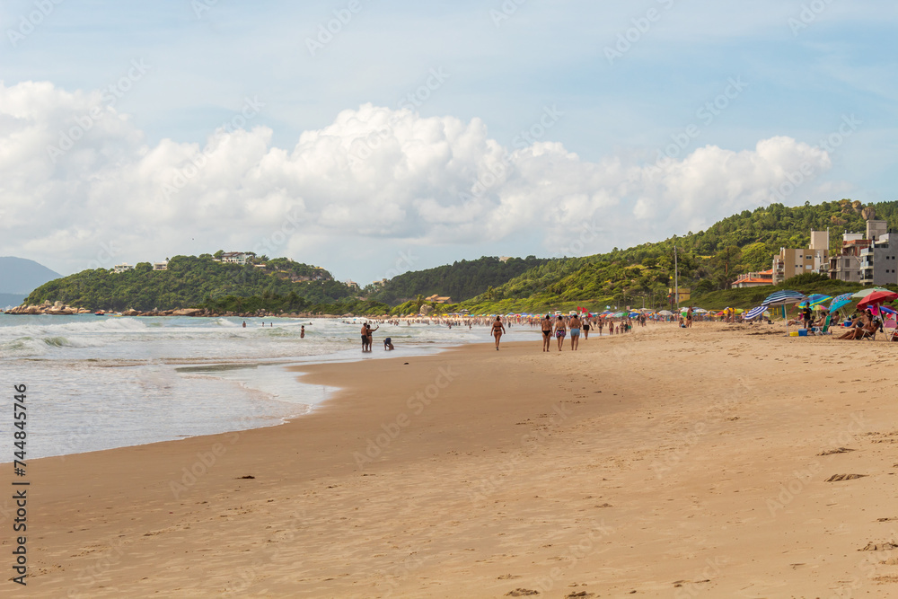 verão na Praia Grande  Caravelas Governador Celso Ramos Santa Catarina Brasil