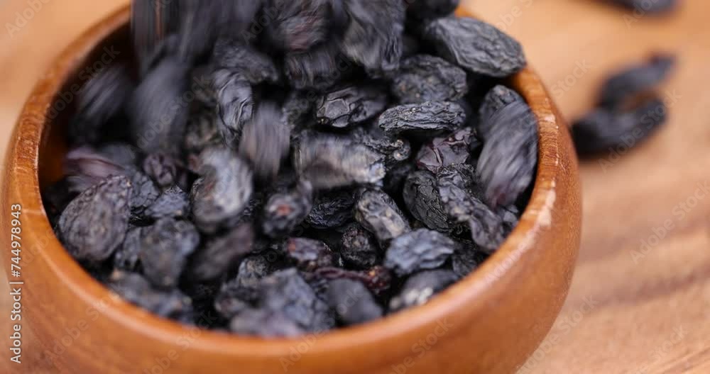 dry blue raisins from large grapes, dried seedless raisins dry blue raisins from large grapes, dried seedless raisins
