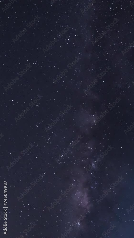 4K Vertical: Time lapse of the night sky with stars, satellites, and meteorites 4K Vertical: Time lapse of the night sky with stars, satellites, and meteorites