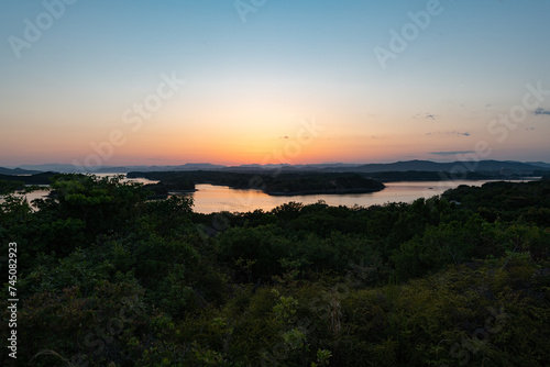 ともやま公園から望む英虞湾に沈む夕日