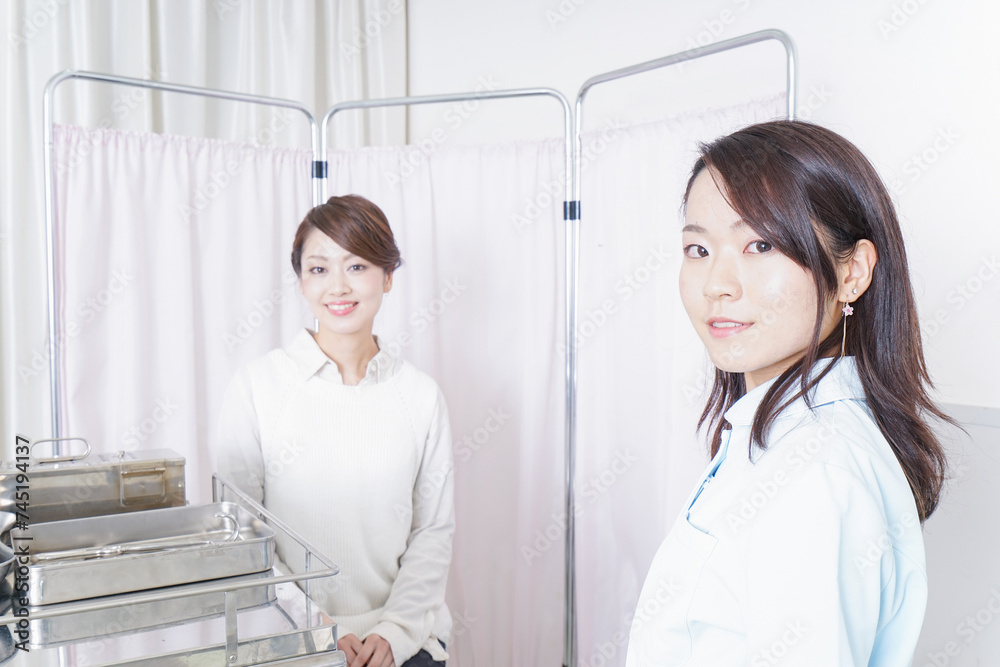 Fototapeta premium 患者と看護師