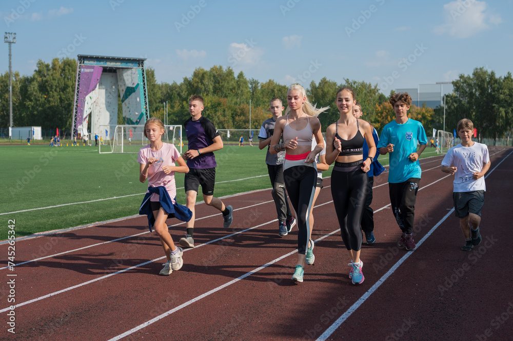 Obraz premium Group of young athlete runnner are training