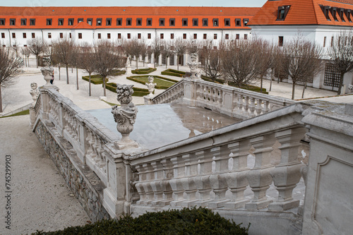 Canvas Print the courtyard of the Bratislava Castle with the castle garden