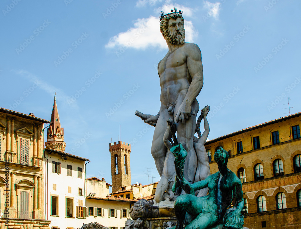 statue of neptune