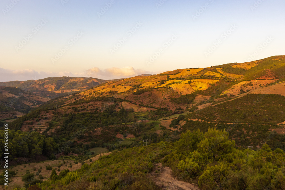 Obraz premium A quiet evening in the Moukdasen area near the city of Tetouan