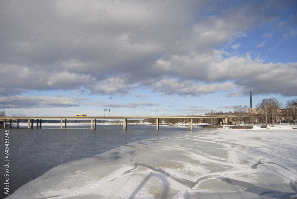View of the city of Östersund and mountains behind the lake.
View of the city of Östersund and mountains behind the lake.