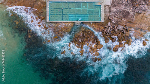 Canvas Print Aerial view of Freshwater rock pool in Sydney, Australia