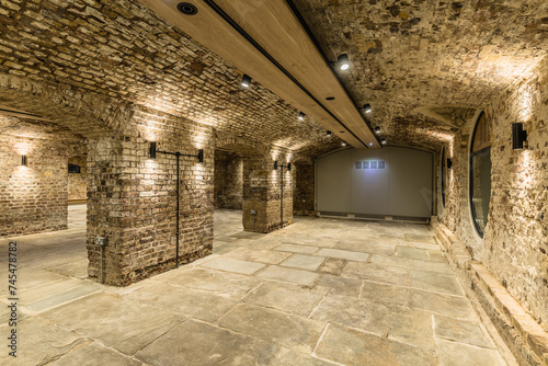 Modern brick work arch contemporary meeting room © Demir