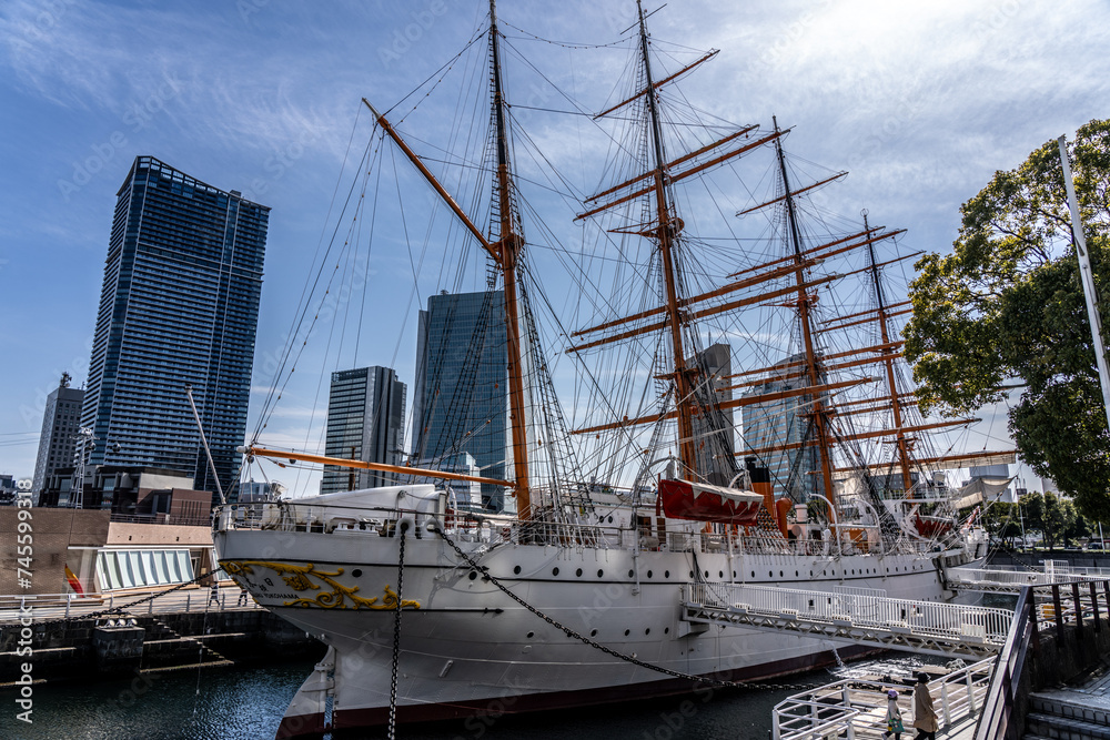 An old Western-style ship docked at Yokohama Port_05 An old Western-style ship docked at Yokohama Port_05